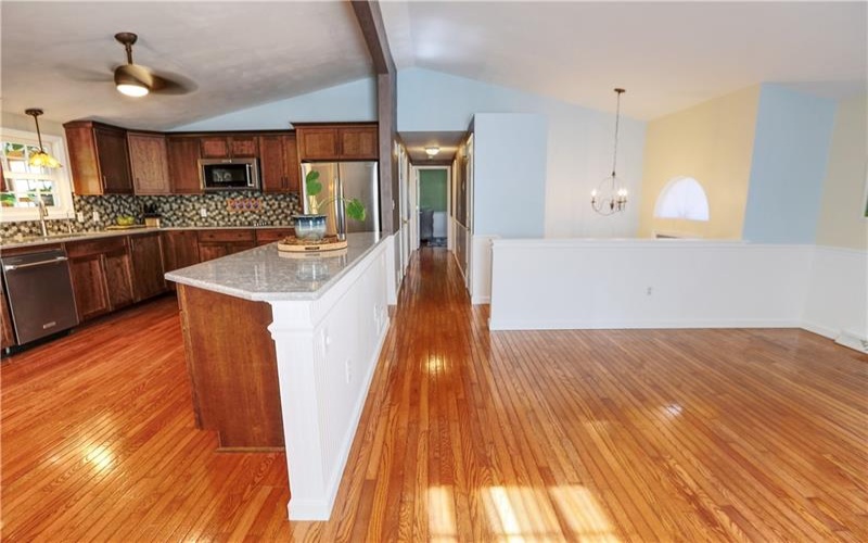 122 Oak, Canonsburg, 15317, 4 Bedrooms Bedrooms, 10 Rooms Rooms,3 BathroomsBathrooms,Residential,For Sale,Oak,1695010