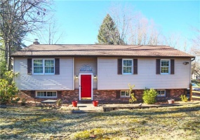 122 Oak, Canonsburg, 15317, 4 Bedrooms Bedrooms, 10 Rooms Rooms,3 BathroomsBathrooms,Residential,For Sale,Oak,1695010