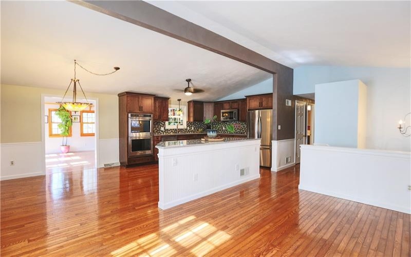 122 Oak, Canonsburg, 15317, 4 Bedrooms Bedrooms, 10 Rooms Rooms,3 BathroomsBathrooms,Residential,For Sale,Oak,1695010