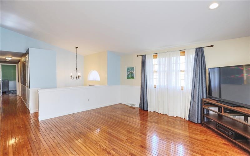 122 Oak, Canonsburg, 15317, 4 Bedrooms Bedrooms, 10 Rooms Rooms,3 BathroomsBathrooms,Residential,For Sale,Oak,1695010