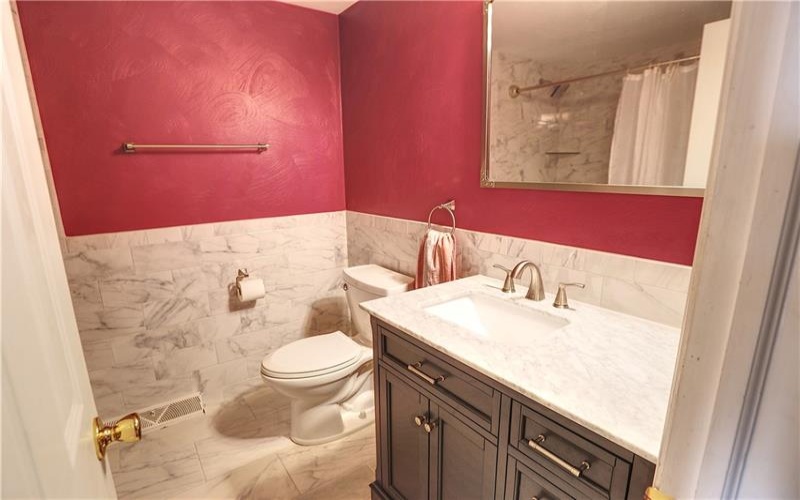 122 Oak, Canonsburg, 15317, 4 Bedrooms Bedrooms, 10 Rooms Rooms,3 BathroomsBathrooms,Residential,For Sale,Oak,1695010