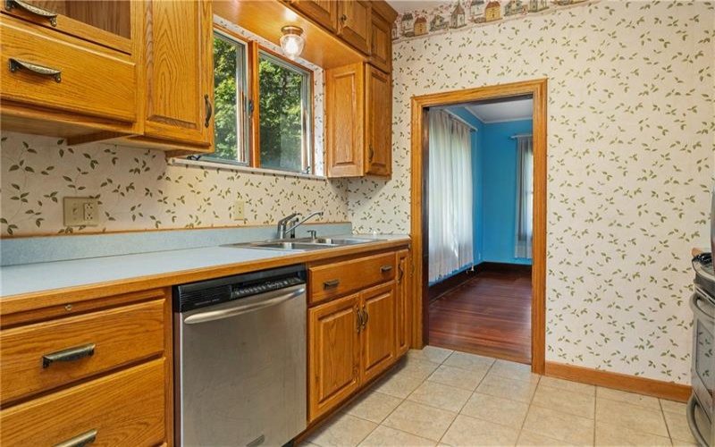767 Fellsburg Rd, Belle Vernon, 15012, 3 Bedrooms Bedrooms, 10 Rooms Rooms,1.1 BathroomsBathrooms,Residential,For Sale,Fellsburg Rd,1674842