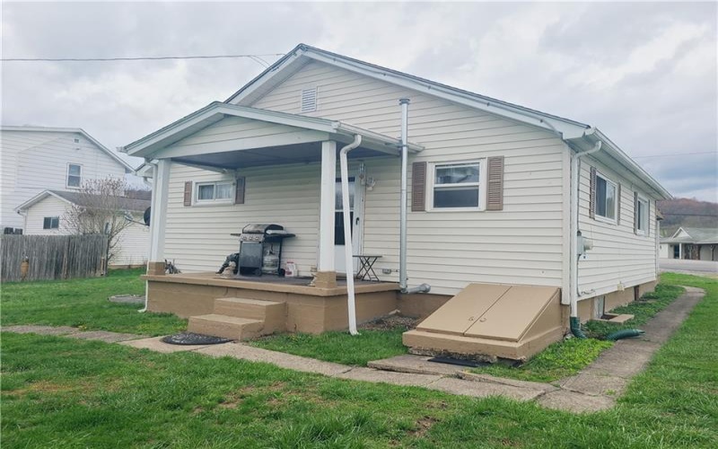 243 Second Street, Mather, 15346, 2 Bedrooms Bedrooms, 4 Rooms Rooms,1 BathroomBathrooms,Residential,For Sale,Second Street,1695090