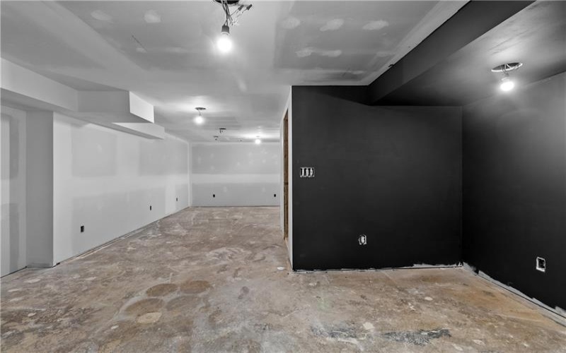 58 Evergreen Ter, Uniontown, 15401, 2 Bedrooms Bedrooms, 5 Rooms Rooms,2 BathroomsBathrooms,Residential,For Sale,Evergreen Ter,1695095