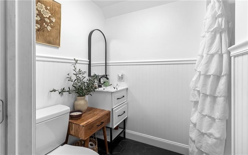 58 Evergreen Ter, Uniontown, 15401, 2 Bedrooms Bedrooms, 5 Rooms Rooms,2 BathroomsBathrooms,Residential,For Sale,Evergreen Ter,1695095