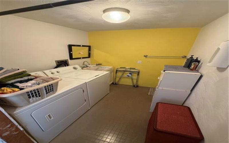 1406 Somerset Ave, Windber, 15963, 2 Bedrooms Bedrooms, ,1.2 BathroomsBathrooms,Residential,For Sale,Somerset Ave,1695111