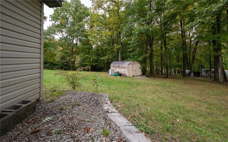 601 Bank St, Derry, 15627, ,Farm-acreage-lot,For Sale,Garage,Bank St,1695115