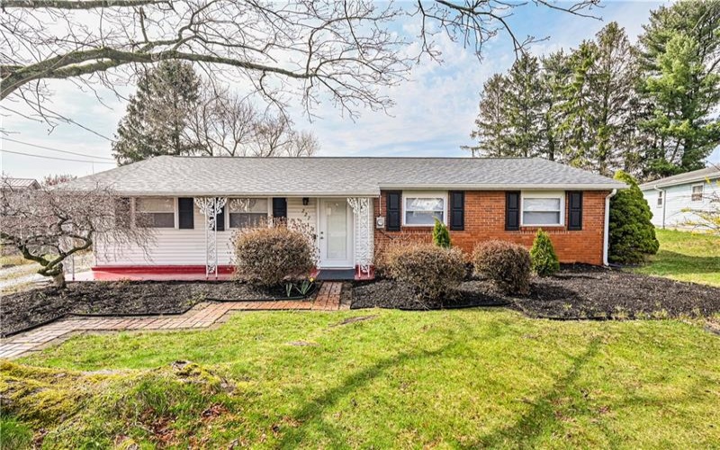 227 Ridgefield Dr, Greensburg, 15601, 3 Bedrooms Bedrooms, 6 Rooms Rooms,2 BathroomsBathrooms,Residential,For Sale,Ridgefield Dr,1695126