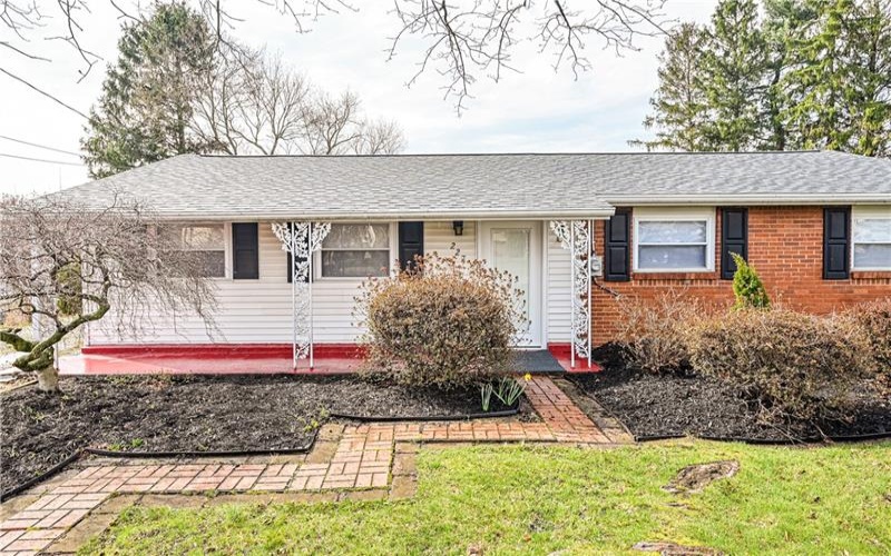 227 Ridgefield Dr, Greensburg, 15601, 3 Bedrooms Bedrooms, 6 Rooms Rooms,2 BathroomsBathrooms,Residential,For Sale,Ridgefield Dr,1695126