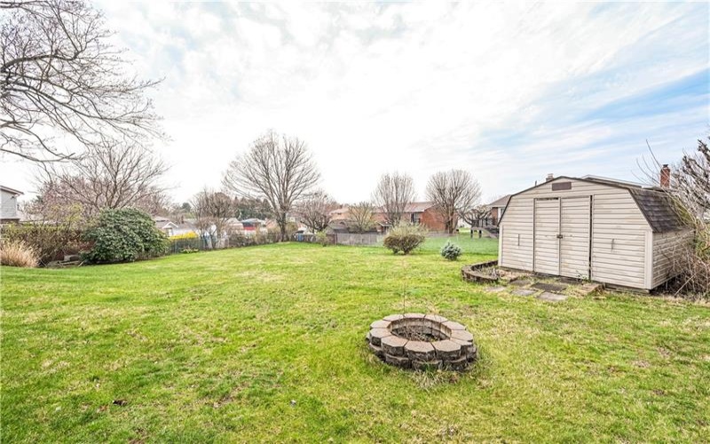 227 Ridgefield Dr, Greensburg, 15601, 3 Bedrooms Bedrooms, 6 Rooms Rooms,2 BathroomsBathrooms,Residential,For Sale,Ridgefield Dr,1695126