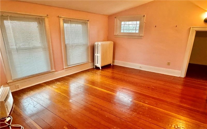 218 Vine St, Carmichaels, 15320, 3 Bedrooms Bedrooms, 8 Rooms Rooms,2 BathroomsBathrooms,Residential,For Sale,Vine St,1695228