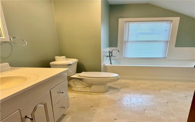 218 Vine St, Carmichaels, 15320, 3 Bedrooms Bedrooms, 8 Rooms Rooms,2 BathroomsBathrooms,Residential,For Sale,Vine St,1695228