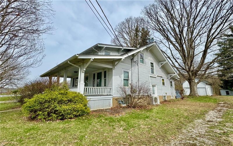 218 Vine St, Carmichaels, 15320, 3 Bedrooms Bedrooms, 8 Rooms Rooms,2 BathroomsBathrooms,Residential,For Sale,Vine St,1695228
