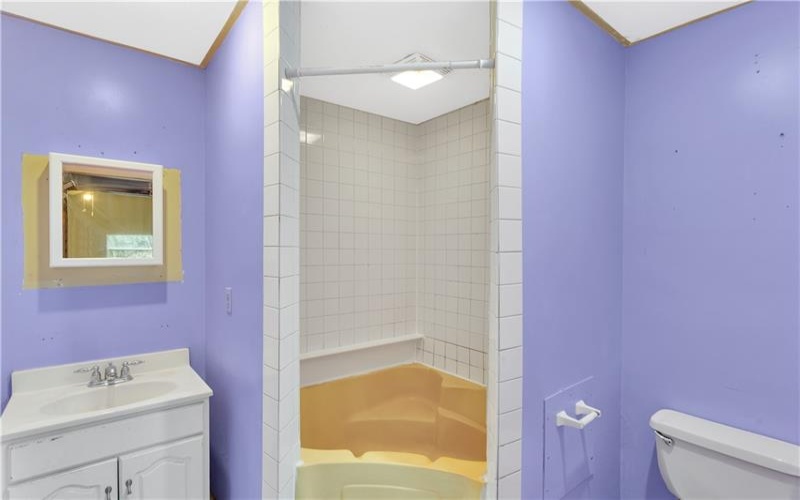 199 Broadway Ave, Lower Burrell, 15068, ,Multi-unit,For Sale,Broadway Ave,1695125