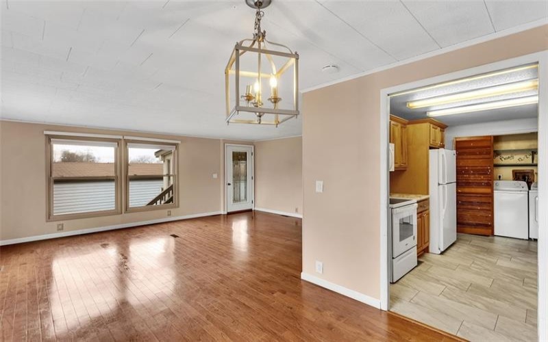 99 Devonshire Drive, Delmont, 15626, 3 Bedrooms Bedrooms, 9 Rooms Rooms,2 BathroomsBathrooms,Residential,For Sale,Devonshire Drive,1695137