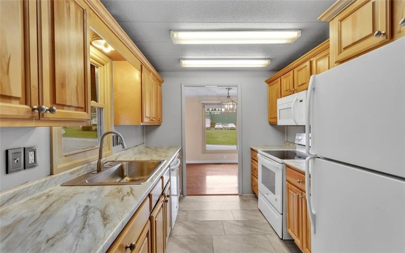 99 Devonshire Drive, Delmont, 15626, 3 Bedrooms Bedrooms, 9 Rooms Rooms,2 BathroomsBathrooms,Residential,For Sale,Devonshire Drive,1695137