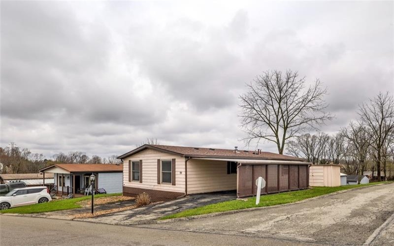 99 Devonshire Drive, Delmont, 15626, 3 Bedrooms Bedrooms, 9 Rooms Rooms,2 BathroomsBathrooms,Residential,For Sale,Devonshire Drive,1695137