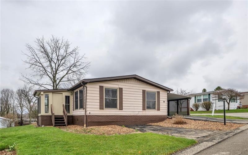 99 Devonshire Drive, Delmont, 15626, 3 Bedrooms Bedrooms, 9 Rooms Rooms,2 BathroomsBathrooms,Residential,For Sale,Devonshire Drive,1695137