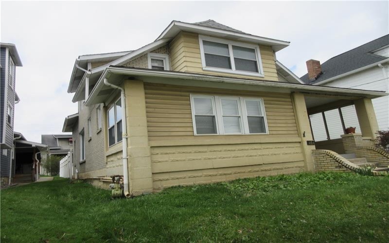 404 Franklin Ave., Vandergrift, 15690, 3 Bedrooms Bedrooms, 9 Rooms Rooms,1.1 BathroomsBathrooms,Residential,For Sale,Franklin Ave.,1695324