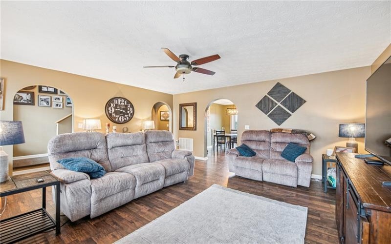 112 Alderwood Dr, Greensburg, 15601, 3 Bedrooms Bedrooms, 6 Rooms Rooms,2.1 BathroomsBathrooms,Residential,For Sale,Alderwood Dr,1695374