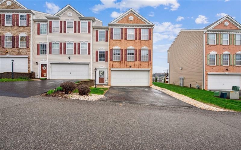 112 Alderwood Dr, Greensburg, 15601, 3 Bedrooms Bedrooms, 6 Rooms Rooms,2.1 BathroomsBathrooms,Residential,For Sale,Alderwood Dr,1695374