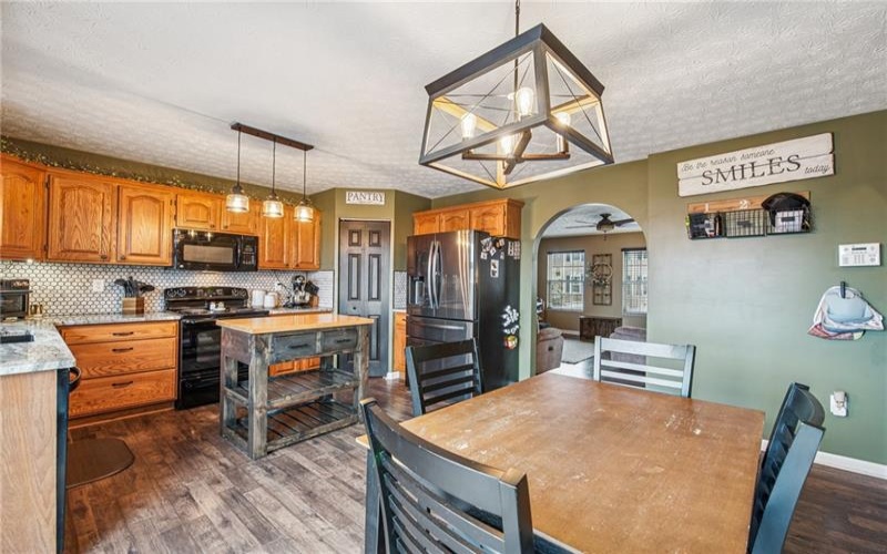112 Alderwood Dr, Greensburg, 15601, 3 Bedrooms Bedrooms, 6 Rooms Rooms,2.1 BathroomsBathrooms,Residential,For Sale,Alderwood Dr,1695374