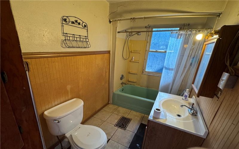 1413 Summit Ave, Monessen, 15062, 4 Bedrooms Bedrooms, 8 Rooms Rooms,1 BathroomBathrooms,Residential,For Sale,Summit Ave,1671221