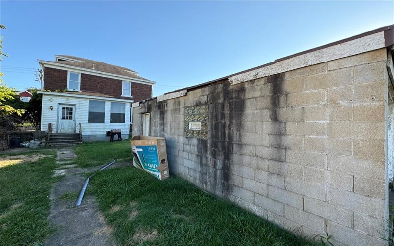 1413 Summit Ave, Monessen, 15062, 4 Bedrooms Bedrooms, 8 Rooms Rooms,1 BathroomBathrooms,Residential,For Sale,Summit Ave,1671221