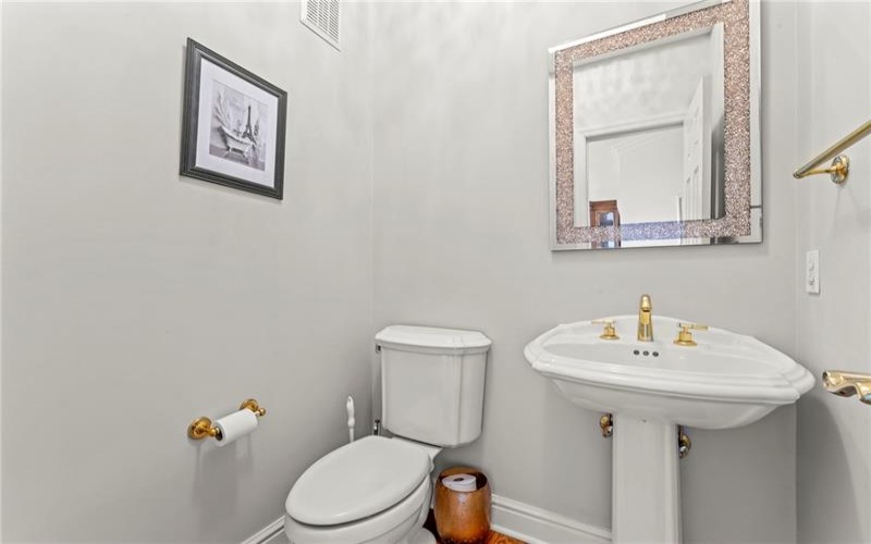 804 Sheriffs Court, McMurray, 15317, 3 Bedrooms Bedrooms, 11 Rooms Rooms,3.2 BathroomsBathrooms,Residential,For Sale,Sheriffs Court,1695386