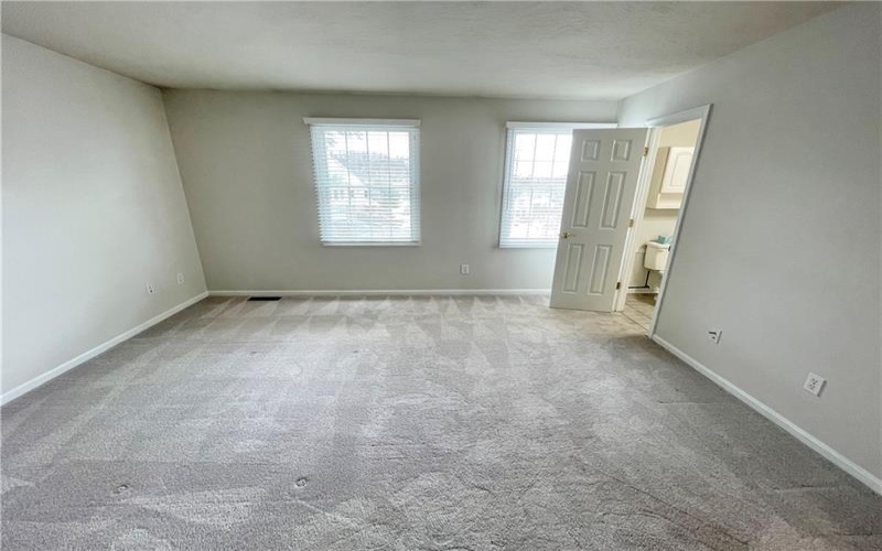 115 Horseshoe Circle, Canonsburg, 15317, 3 Bedrooms Bedrooms, ,2.1 BathroomsBathrooms,Lease,For Sale,Horseshoe Circle,1695441