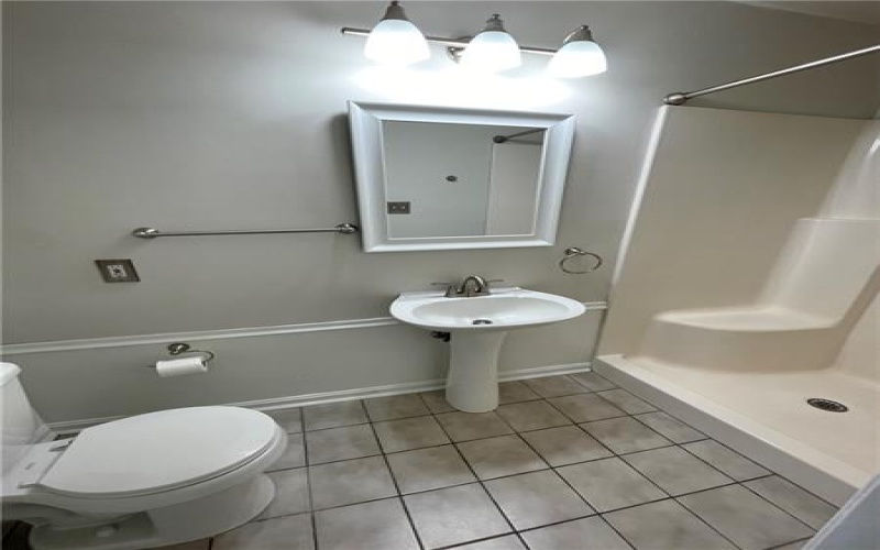 115 Horseshoe Circle, Canonsburg, 15317, 3 Bedrooms Bedrooms, ,2.1 BathroomsBathrooms,Lease,For Sale,Horseshoe Circle,1695441