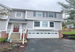 115 Horseshoe Circle, Canonsburg, 15317, 3 Bedrooms Bedrooms, ,2.1 BathroomsBathrooms,Lease,For Sale,Horseshoe Circle,1695441