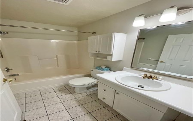 115 Horseshoe Circle, Canonsburg, 15317, 3 Bedrooms Bedrooms, ,2.1 BathroomsBathrooms,Lease,For Sale,Horseshoe Circle,1695441