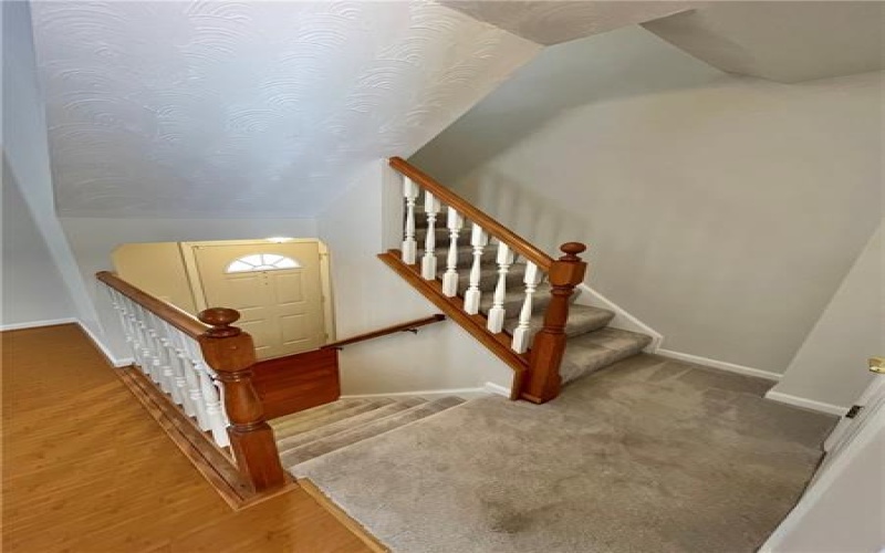 115 Horseshoe Circle, Canonsburg, 15317, 3 Bedrooms Bedrooms, ,2.1 BathroomsBathrooms,Lease,For Sale,Horseshoe Circle,1695441