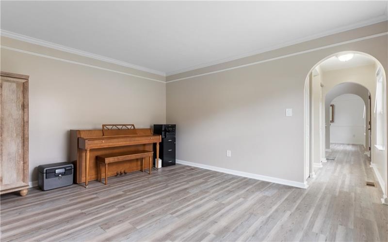 537 Potomac Dr, Washington, 15301, 4 Bedrooms Bedrooms, 11 Rooms Rooms,3.1 BathroomsBathrooms,Residential,For Sale,Potomac Dr,1695447