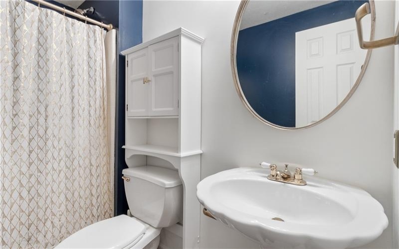 537 Potomac Dr, Washington, 15301, 4 Bedrooms Bedrooms, 11 Rooms Rooms,3.1 BathroomsBathrooms,Residential,For Sale,Potomac Dr,1695447