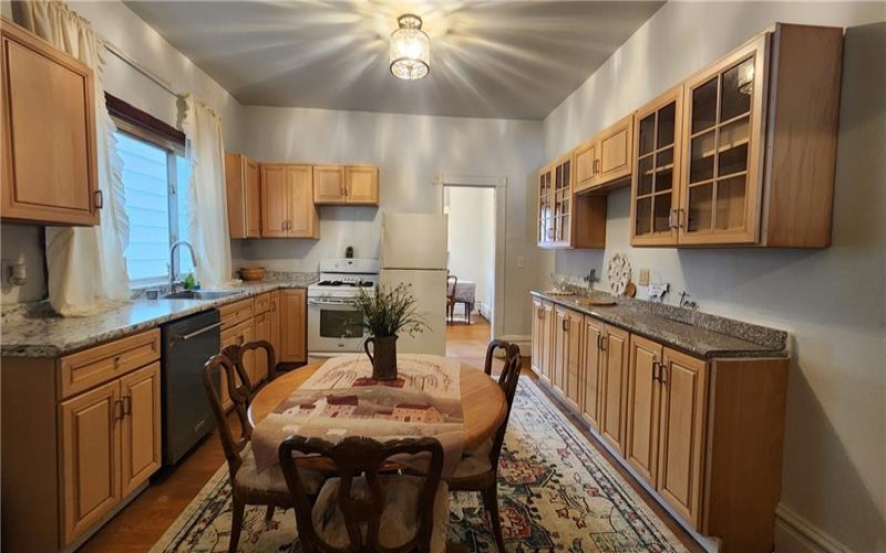102 Sumner Avenue, Vandergrift, 15690, 4 Bedrooms Bedrooms, 9 Rooms Rooms,2 BathroomsBathrooms,Residential,For Sale,Sumner Avenue,1695512