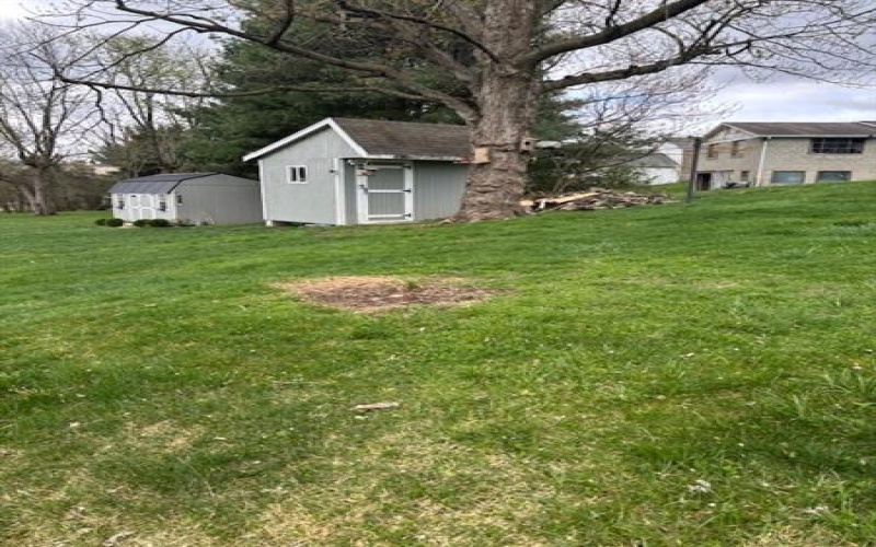 52 Emerson St, Uniontown, 15401, 3 Bedrooms Bedrooms, 7 Rooms Rooms,1.2 BathroomsBathrooms,Residential,For Sale,Emerson St,1695604