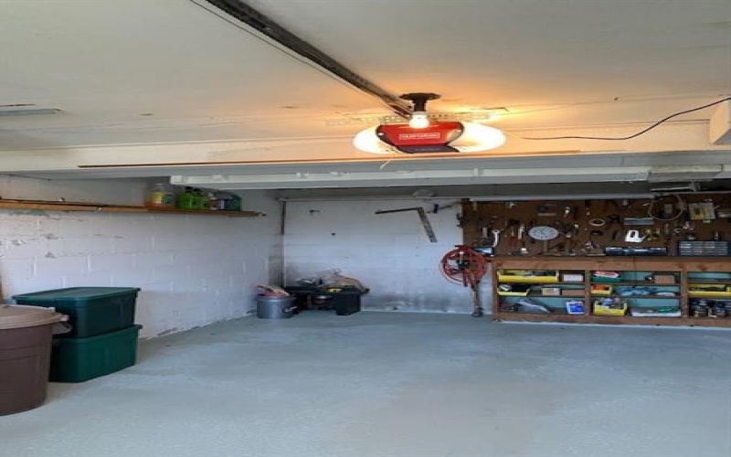 52 Emerson St, Uniontown, 15401, 3 Bedrooms Bedrooms, 7 Rooms Rooms,1.2 BathroomsBathrooms,Residential,For Sale,Emerson St,1695604