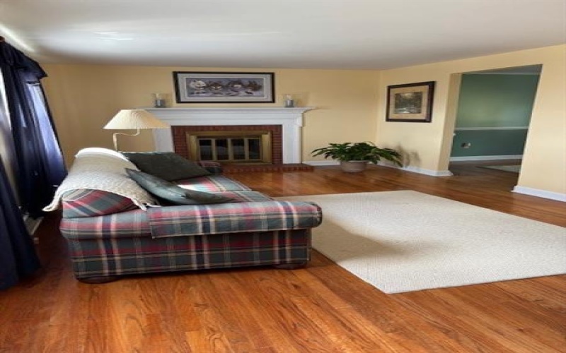 52 Emerson St, Uniontown, 15401, 3 Bedrooms Bedrooms, 7 Rooms Rooms,1.2 BathroomsBathrooms,Residential,For Sale,Emerson St,1695604