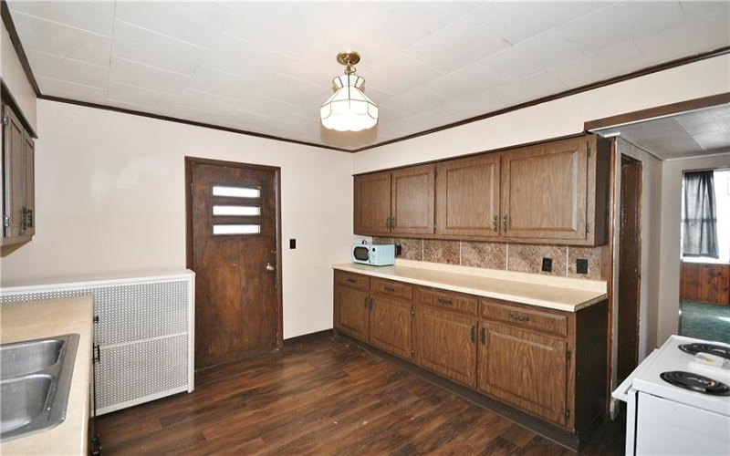 103 Jobes St, Elco, 15434, 3 Bedrooms Bedrooms, 8 Rooms Rooms,1 BathroomBathrooms,Residential,For Sale,Jobes St,1678301