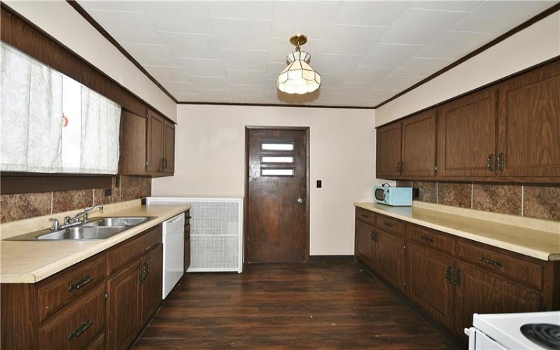 103 Jobes St, Elco, 15434, 3 Bedrooms Bedrooms, 8 Rooms Rooms,1 BathroomBathrooms,Residential,For Sale,Jobes St,1678301
