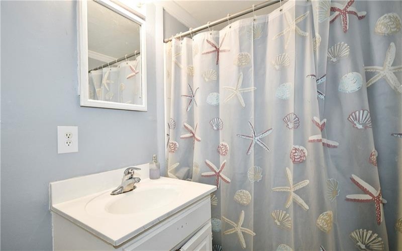 103 Jobes St, Elco, 15434, 3 Bedrooms Bedrooms, 8 Rooms Rooms,1 BathroomBathrooms,Residential,For Sale,Jobes St,1678301