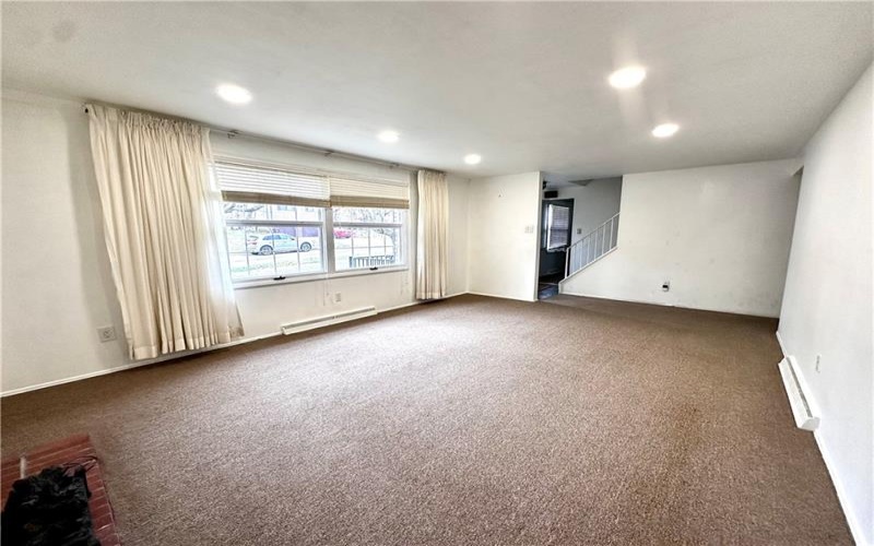 67 Emerson St, Uniontown, 15401, 5 Bedrooms Bedrooms, ,2.1 BathroomsBathrooms,Residential,For Sale,Emerson St,1695396