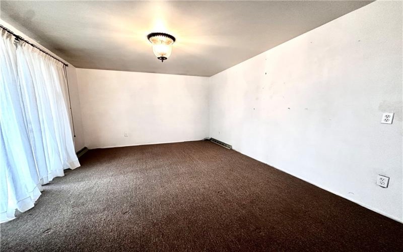 67 Emerson St, Uniontown, 15401, 5 Bedrooms Bedrooms, ,2.1 BathroomsBathrooms,Residential,For Sale,Emerson St,1695396