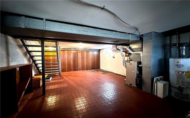 67 Emerson St, Uniontown, 15401, 5 Bedrooms Bedrooms, ,2.1 BathroomsBathrooms,Residential,For Sale,Emerson St,1695396