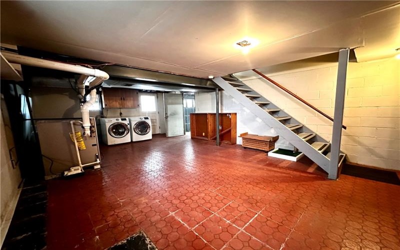 67 Emerson St, Uniontown, 15401, 5 Bedrooms Bedrooms, ,2.1 BathroomsBathrooms,Residential,For Sale,Emerson St,1695396
