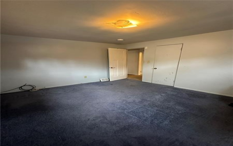 2791 Hastings Drive, New Kensington, 15068, 3 Bedrooms Bedrooms, 7 Rooms Rooms,2 BathroomsBathrooms,Residential,For Sale,Hastings Drive,1695509