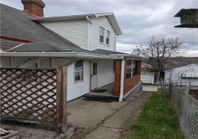 619.5 Conrad, Charleroi, 15022, 2 Bedrooms Bedrooms, ,3 BathroomsBathrooms,Lease,For Sale,Conrad,1695510
