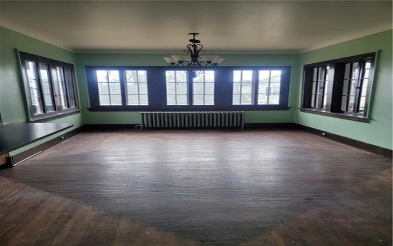 889 E Beau St, Washington, 15301, 4 Bedrooms Bedrooms, ,2 BathroomsBathrooms,Lease,For Sale,E Beau St,1695519